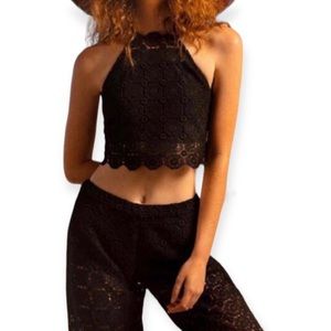 🔴 $5 Sale Abercrombie & Fitch Black Lace Crop Festival Top
